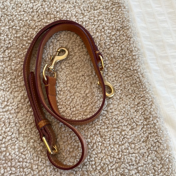 Dooney and Bourke purse. - Picture 6 of 6